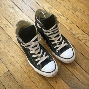 Black high top converse